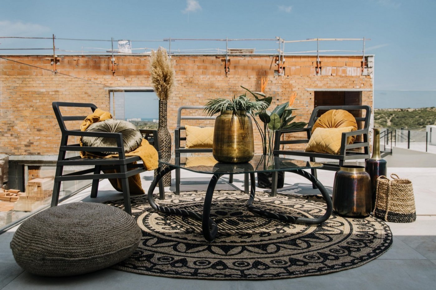 
												FANTASTISCHE EXKLUSIVE VILLA IN ROJALES MIT PRIVATEM POOL UND GARTEN mit Meerblick.

Diese Villa mit einzigartigem und exklusivem Design 