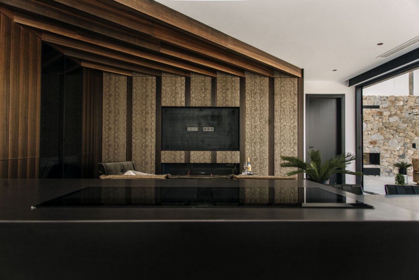 
												FANTASTISCHE EXKLUSIVE VILLA IN ROJALES MIT PRIVATEM POOL UND GARTEN mit Meerblick.

Diese Villa mit einzigartigem und exklusivem Design 