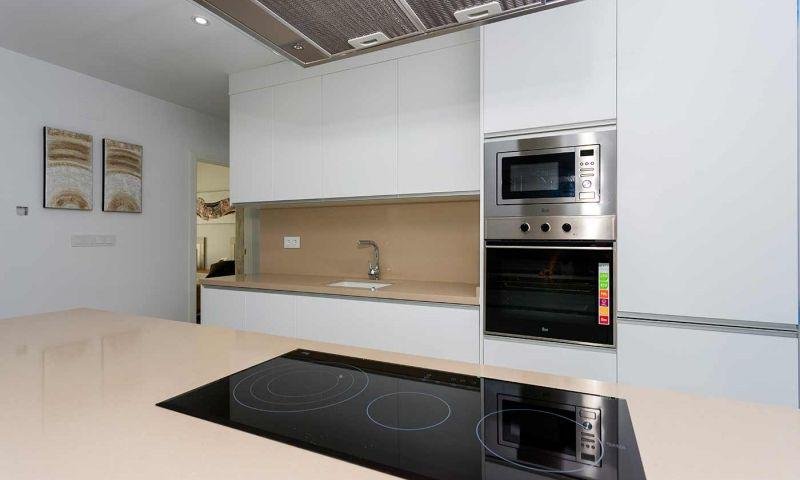 
												HERRLICHE FREISTEHENDE VILLA IN DAYA NUEVA.
 
Diese 106m2 freistehende Villa besteht aus 3 Schlafzimmern, 2 Bädern, einem privaten Pool u