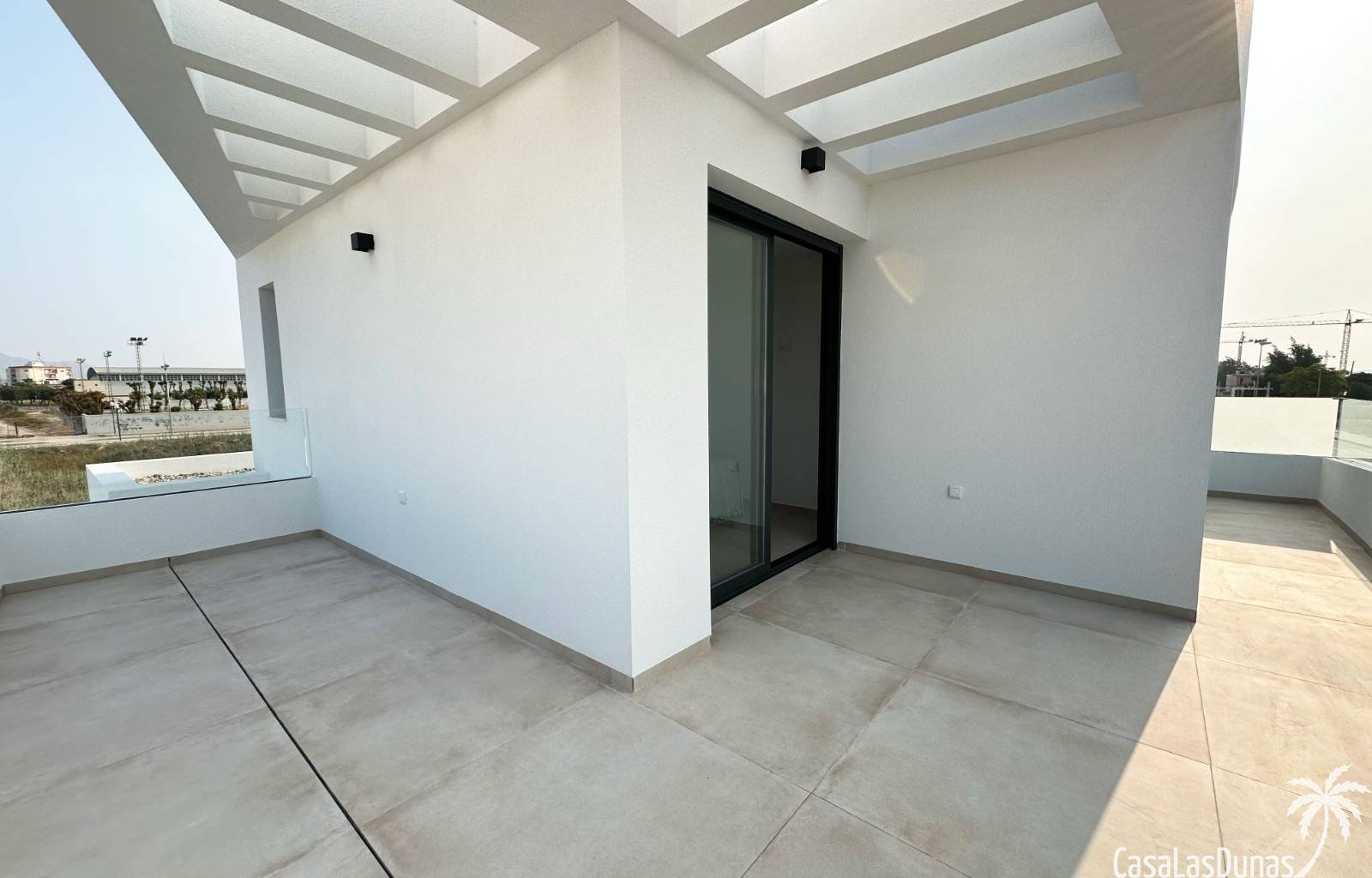 Am Rande des charmanten Dorfes Dolores finden wir dieses kleine Projekt von Luxusimmobilien. Insgesamt werden in dieser Phase 3 Häuser gebaut, von de