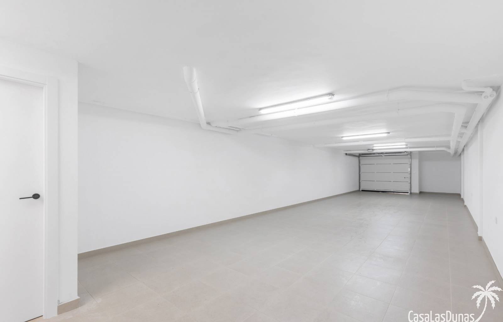 Im Dorf Rafal, am Fuße der Callosa del Segura-Bergkette, befindet sich diese neue Anlage mit geräumigen Doppelhaushälften. Sie verfügen über eine übe