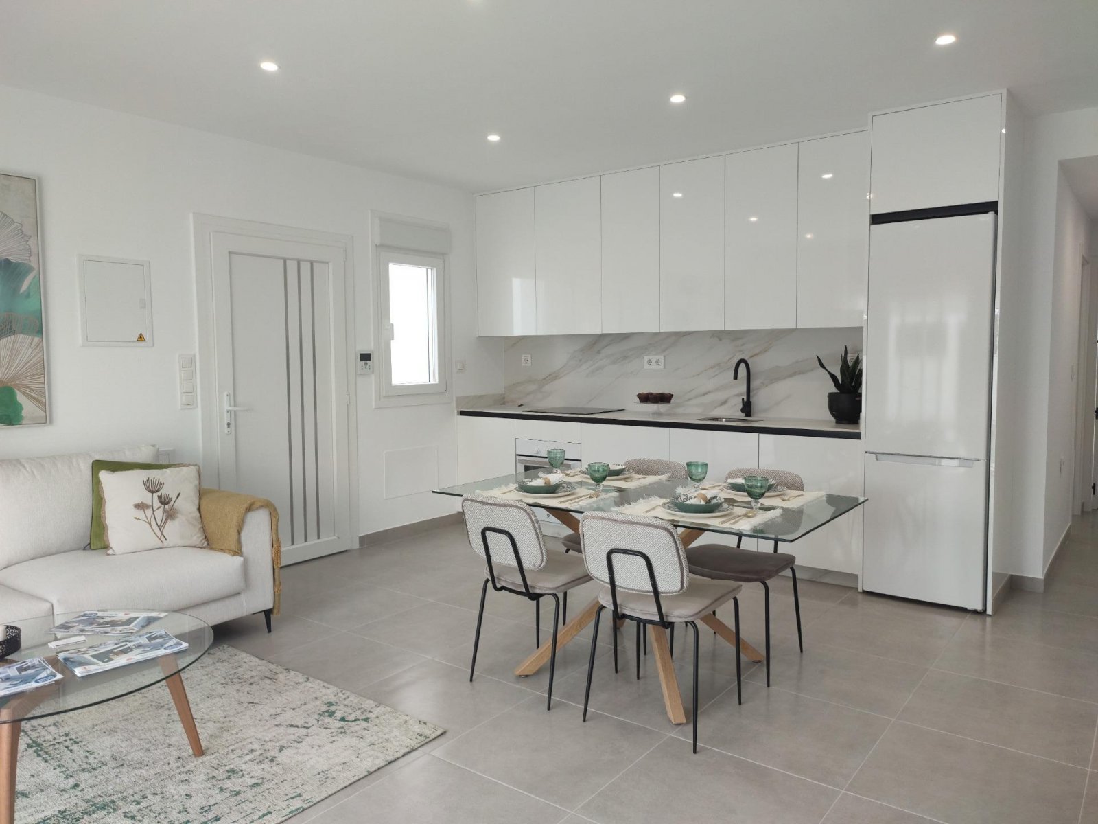 NEU GEBAUTE EINSTÖCKIGE VILLEN IN BALSICAS, MURCIA
 Neubau Wohnanlage verfügt über 6 einstöckige freistehende Villen, mit Terrassenberei