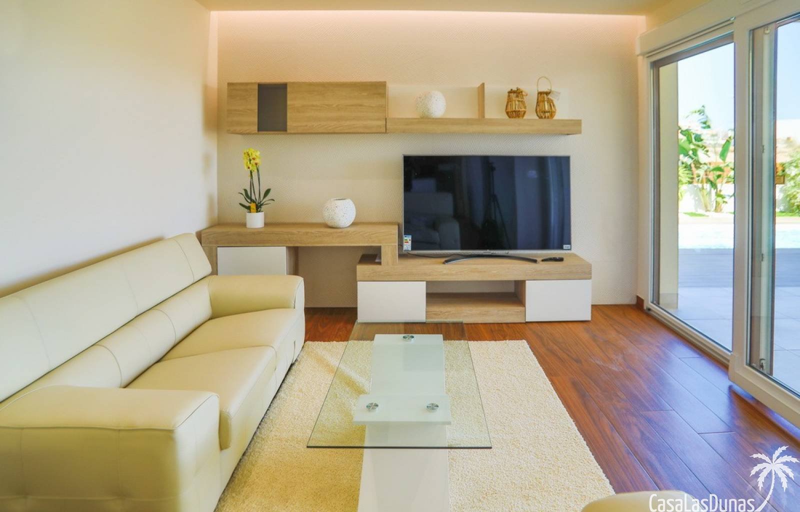 Dieses prächtige Projekt neuer Luxusvillen befindet sich im traditionellen Dorf Benijófar. Diese Villen verschiedener Modelle befinden sich auf einem