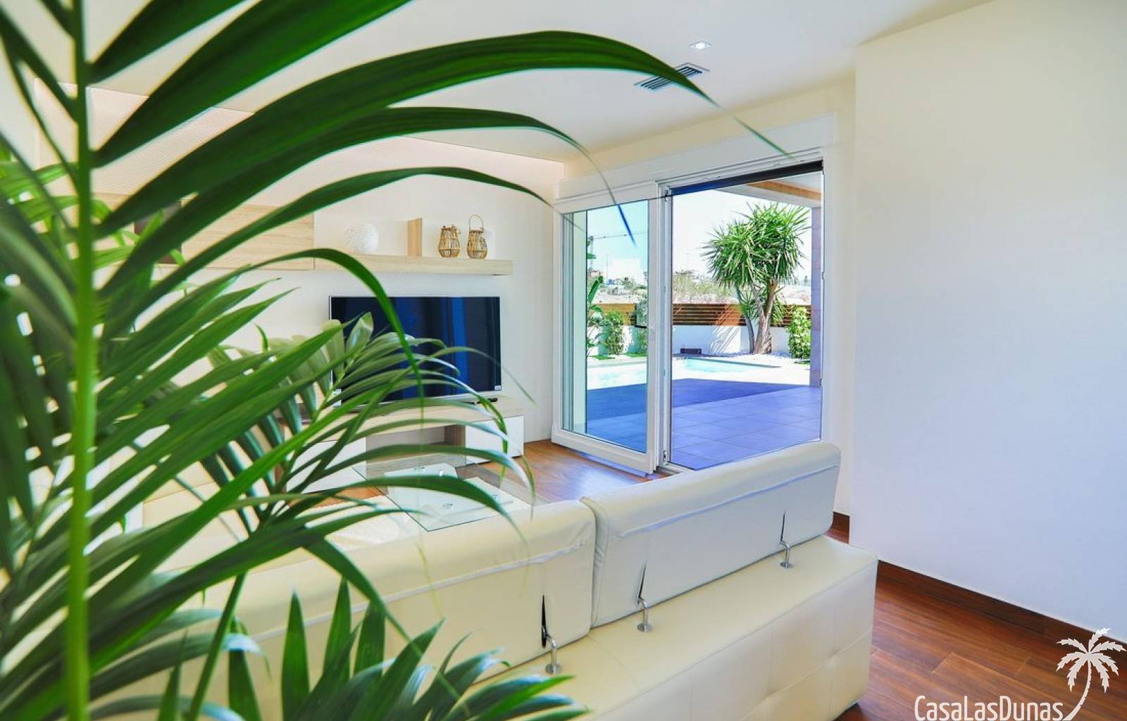 Dieses prächtige Projekt neuer Luxusvillen befindet sich im traditionellen Dorf Benijófar. Diese Villen verschiedener Modelle befinden sich auf einem