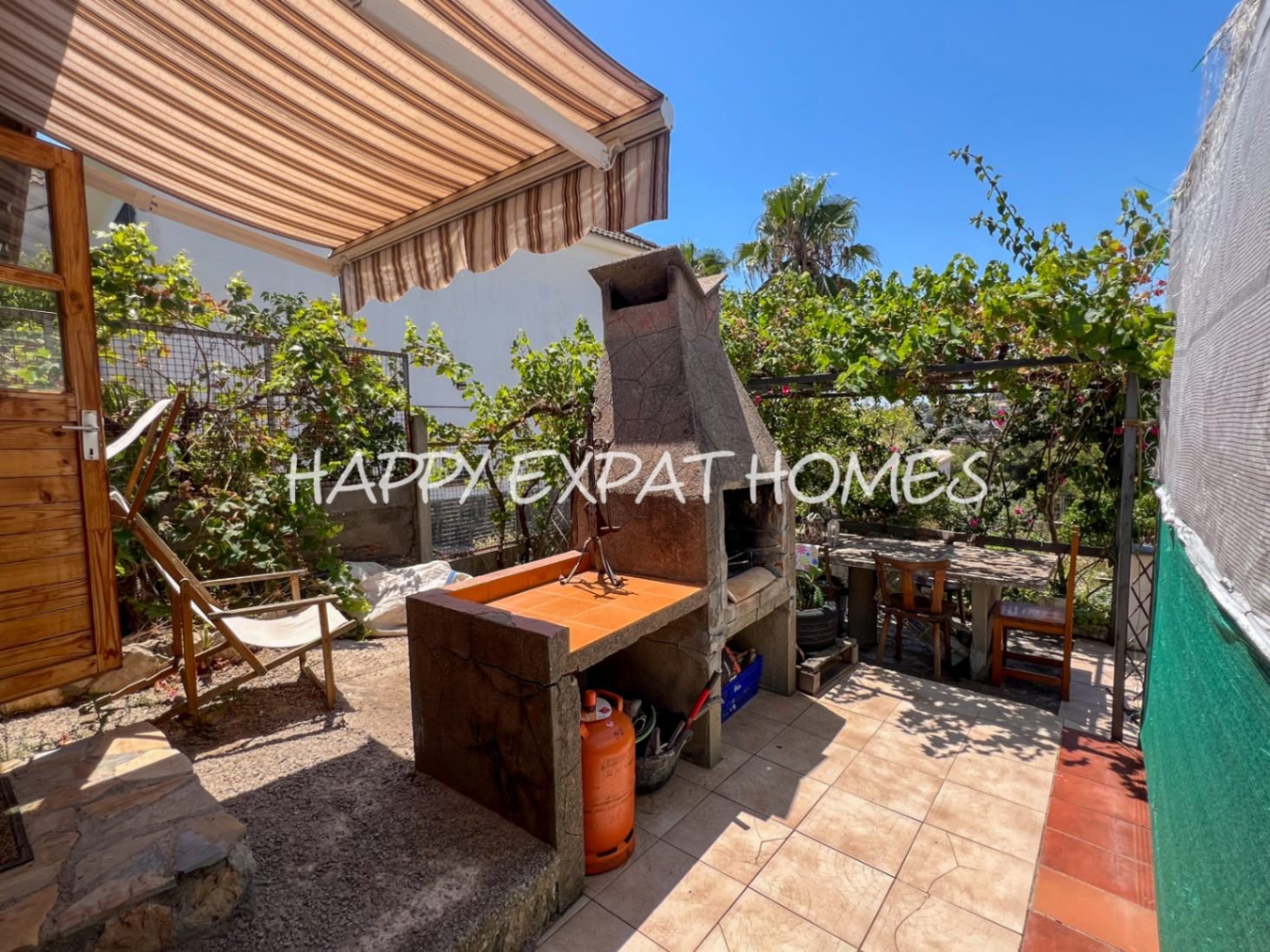 Für ein Paar oder eine alleinstehende Person, die das Leben in der Natur liebt und auf der Suche nach einem ganz besonderen und gemütlichen Ort ist, i