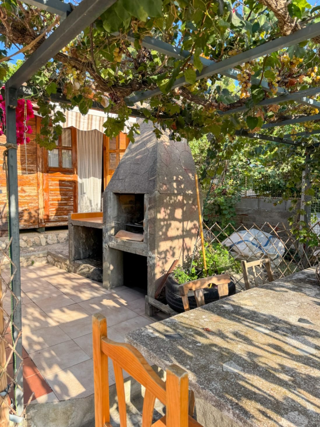 Für ein Paar oder eine alleinstehende Person, die das Leben in der Natur liebt und auf der Suche nach einem ganz besonderen und gemütlichen Ort ist, i