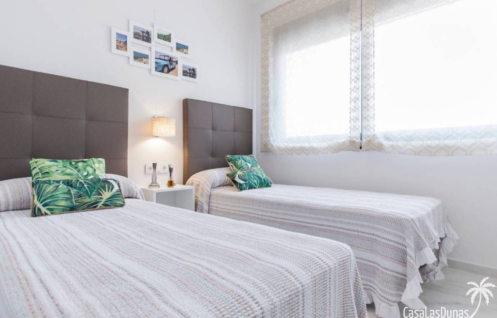 Diese Wohnanlage, bestehend aus 18 einzelnen Villen, befindet sich derzeit im Bau, 10 Kilometer von den hervorragenden Sandstränden der Costa Blanca