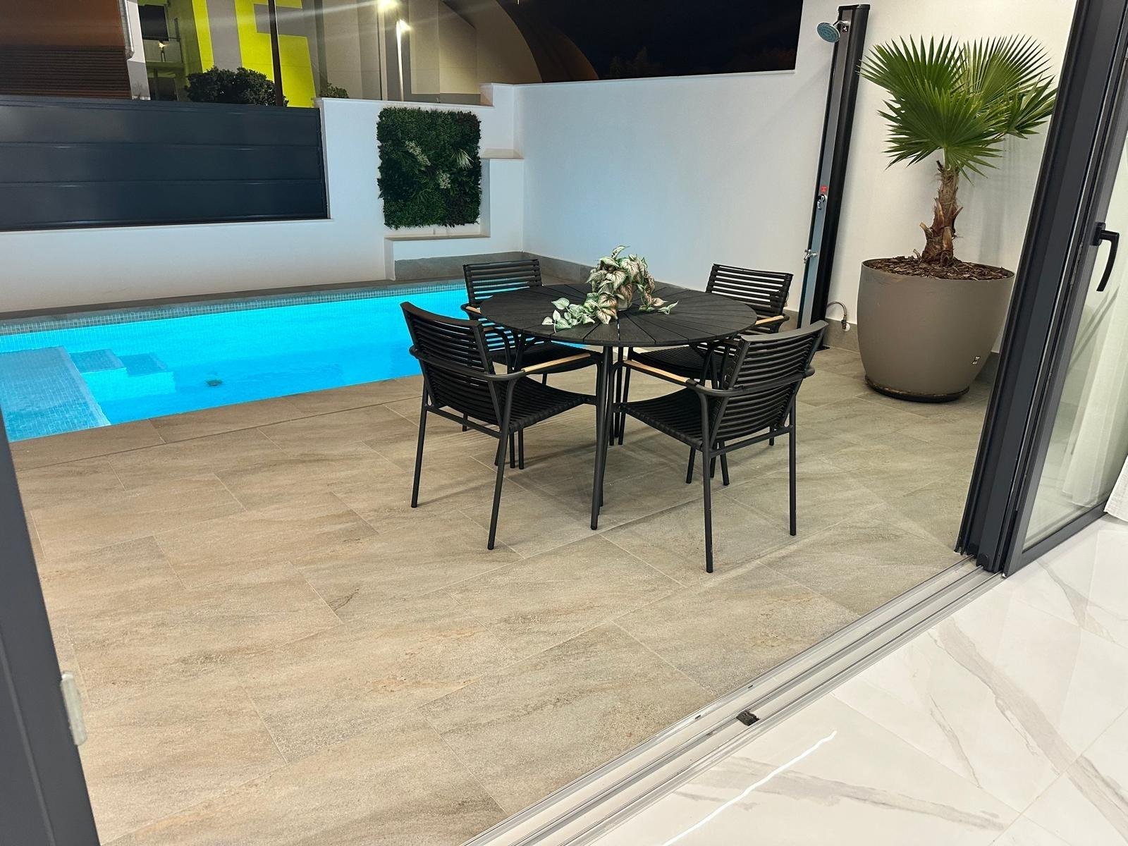 Moderne Neubau-Villen zum Verkauf in San Pedro del Pinatar – in der Nähe des Strandes und des Stadtzentrums
Exklusives Wohnprojekt an de