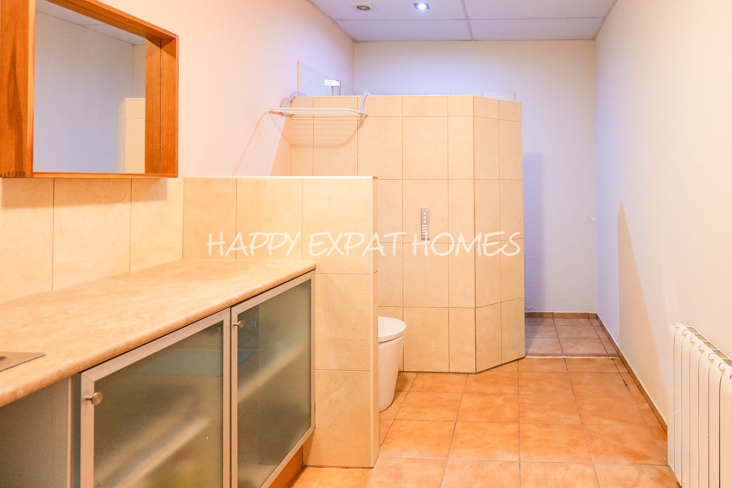 Geräumige Villa mit Gästeapartment und Pool in Olivella – CAN SURIA (Sitges Hills)
Dieses große Haus mit 475 m² befindet sich in der ruhigen Urbanisat