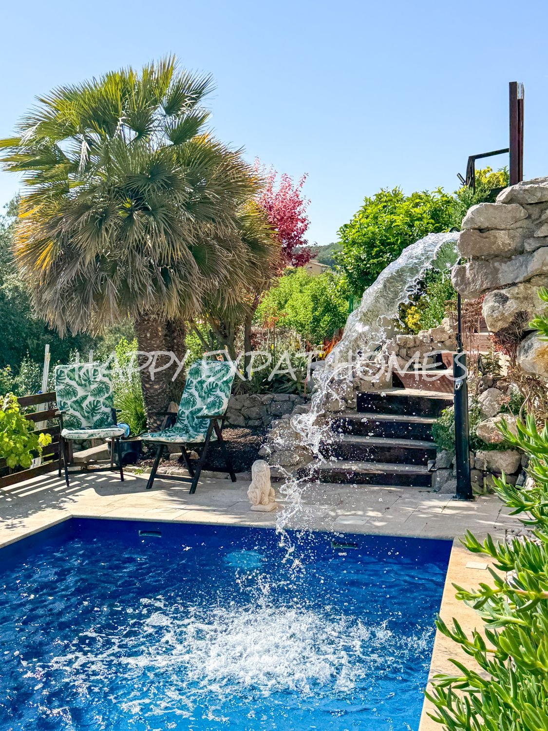 Geräumige Villa mit Gästeapartment und Pool in Olivella – CAN SURIA (Sitges Hills)
Dieses große Haus mit 475 m² befindet sich in der ruhigen Urbanisat