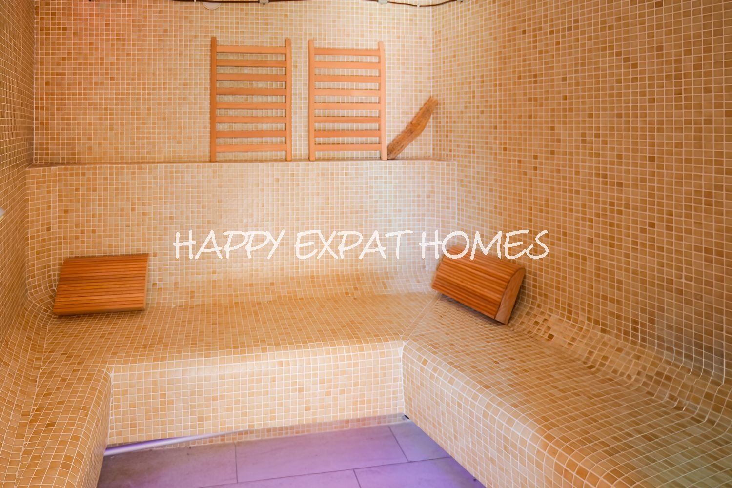 Geräumige Villa mit Gästeapartment und Pool in Olivella – CAN SURIA (Sitges Hills)
Dieses große Haus mit 475 m² befindet sich in der ruhigen Urbanisat