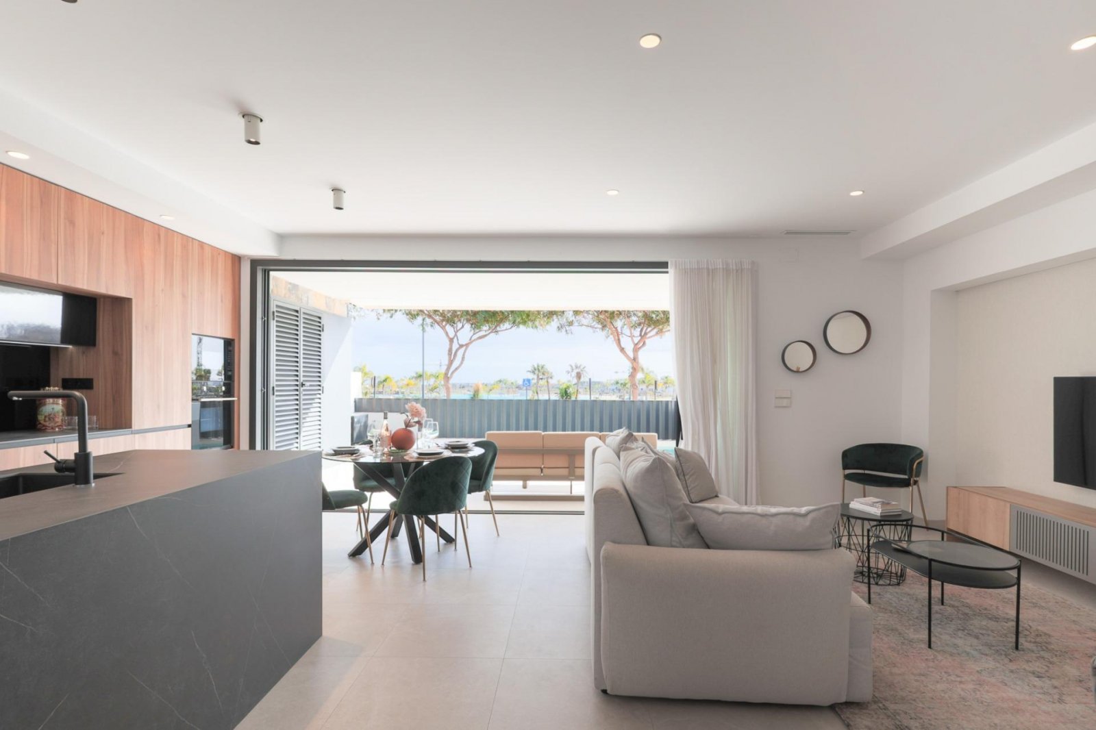 Luxuriöse Neubau-Villen im Santa Rosalía Lake and Life Resort, Murcia
Exklusive Villen in einer erstklassigen Wohnanlage
Entdecken Sie d