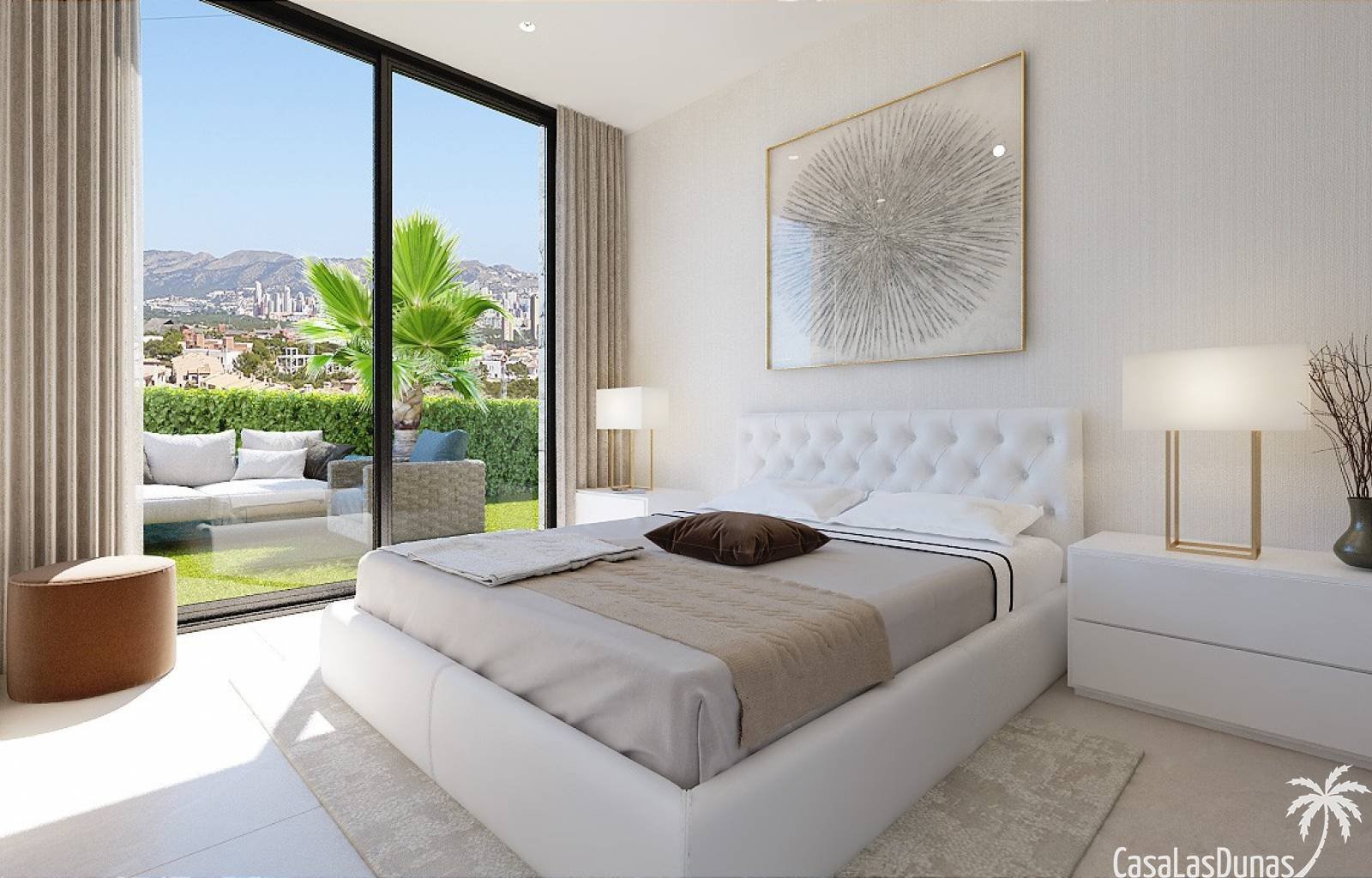 Diese wunderschöne Luxusvilla liegt in Benidorm, nur wenige Schritte vom Strand und einem Naturpark entfernt, wo Sie den außergewöhnlichen Meerblick