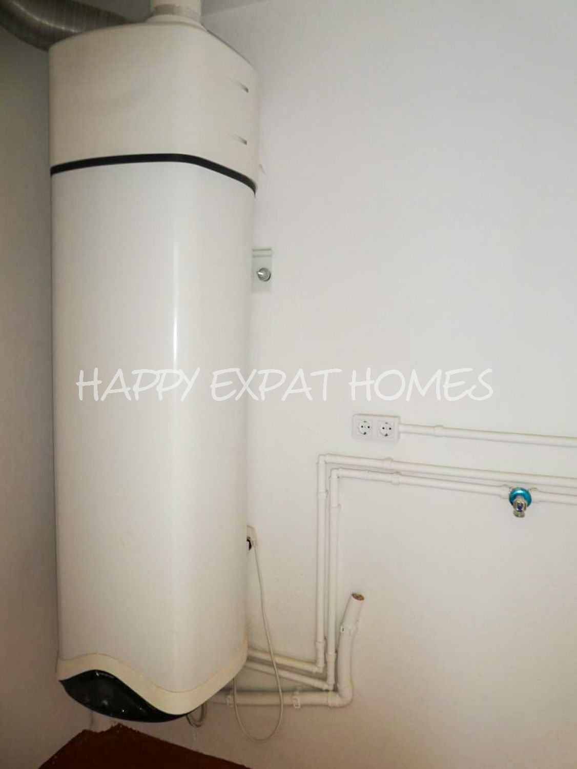 MANSARDEN-DUPLEX IM HERZEN VON VILANOVA I LA GELTRÚ – MIT PRIVATER TERRASSE
Entdecken Sie dieses spektakuläre Duplex-Penthouse im Zentrum von Vila