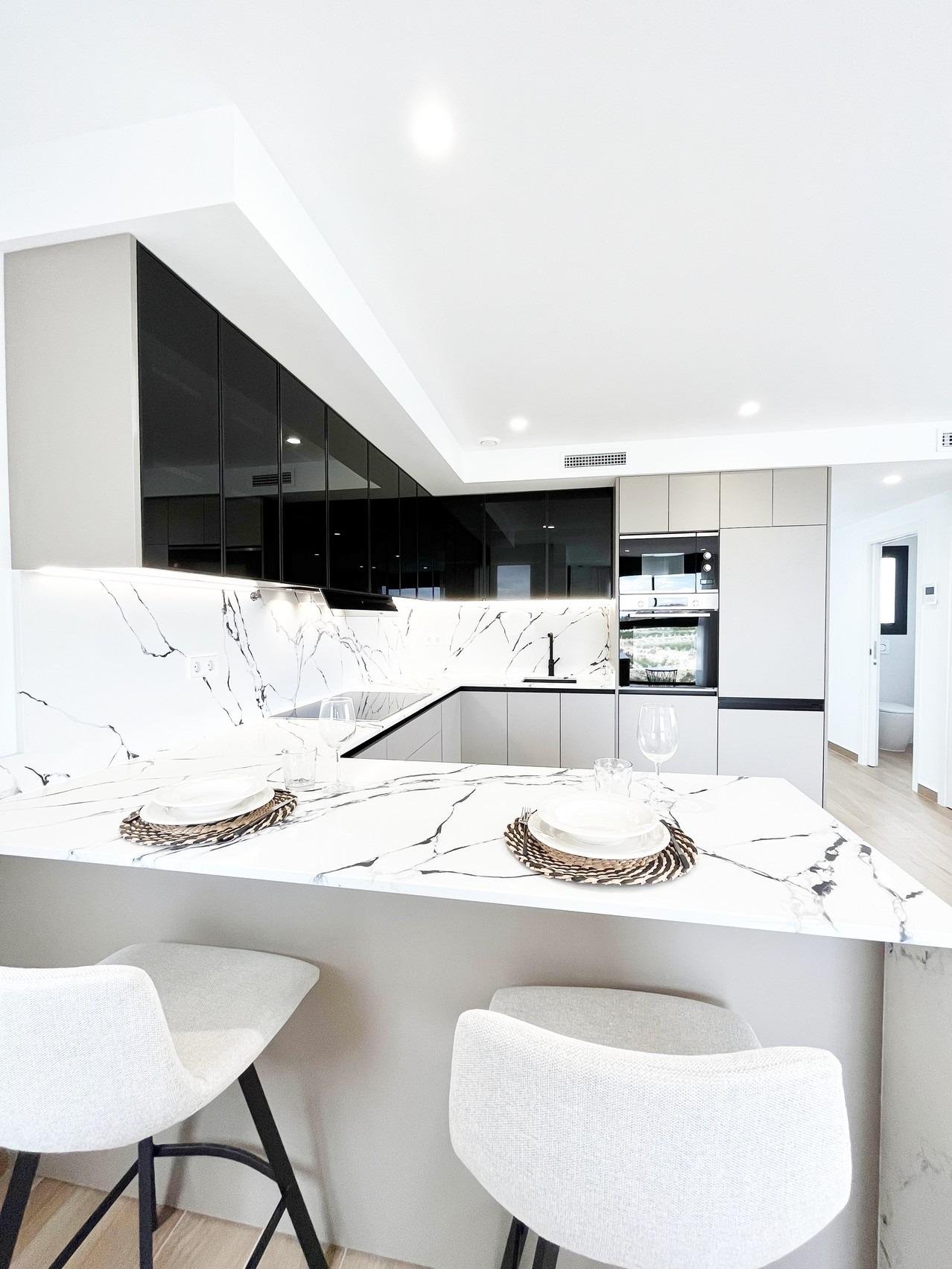 NEU GEBAUTE VILLEN IN LA FINCA GOLF
Neubau von 8 freistehenden Villen und Doppelhaushälften in La Finca Golf, Algorfa. 
Moderne Immobil