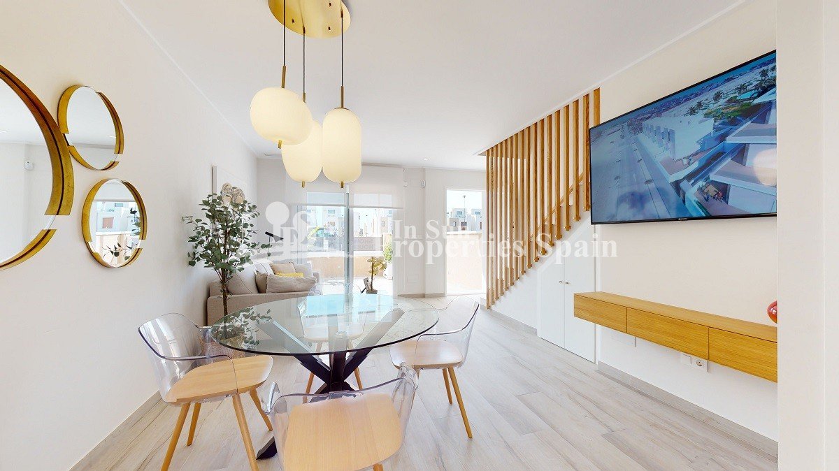 *Werden Sie noch heute Mitglied im 1 % CLUB! Kaufen Sie diese Immobilie und erhalten Sie einen Geschenkgutschein!*
Exklusive neue Wohnanl