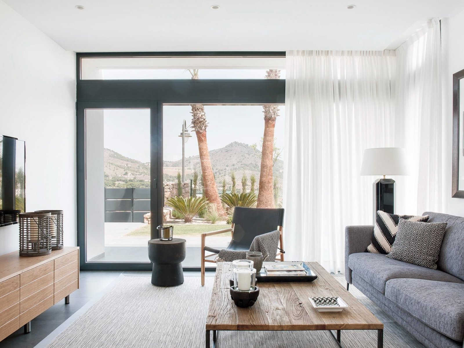 Neubau-Villen zum Verkauf im La Manga Club - Luxus-Wohnen in einem prestigeträchtigen Resort
Moderne, geräumige Villen in zentraler Lage