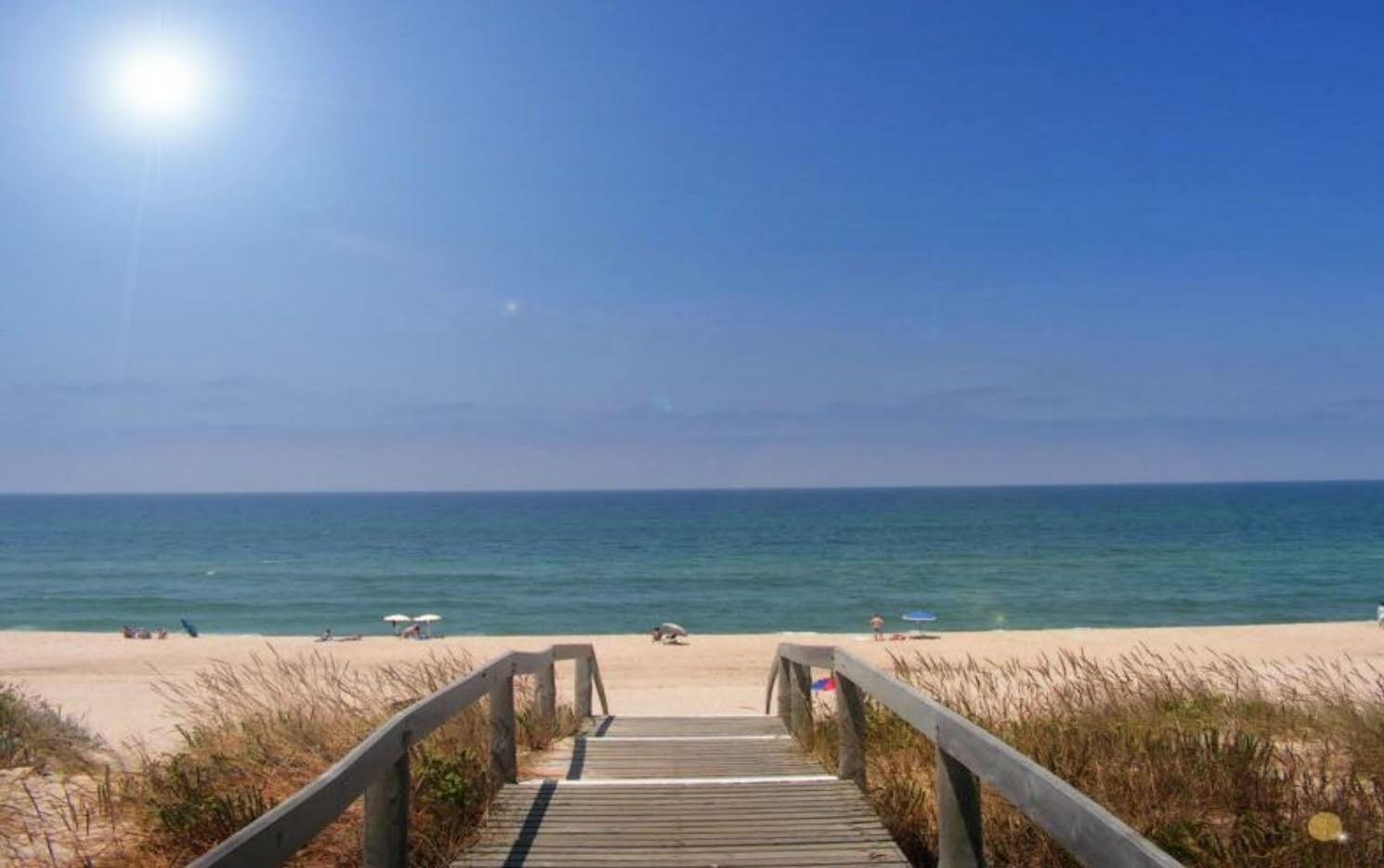 NEUBAU VILLEN IN SAN FULGENCIO
New Build Wohn von 3 Moderne Villen in San Fulgencio.
Villen bauen auf den Parzellen von 500 m2 und befi