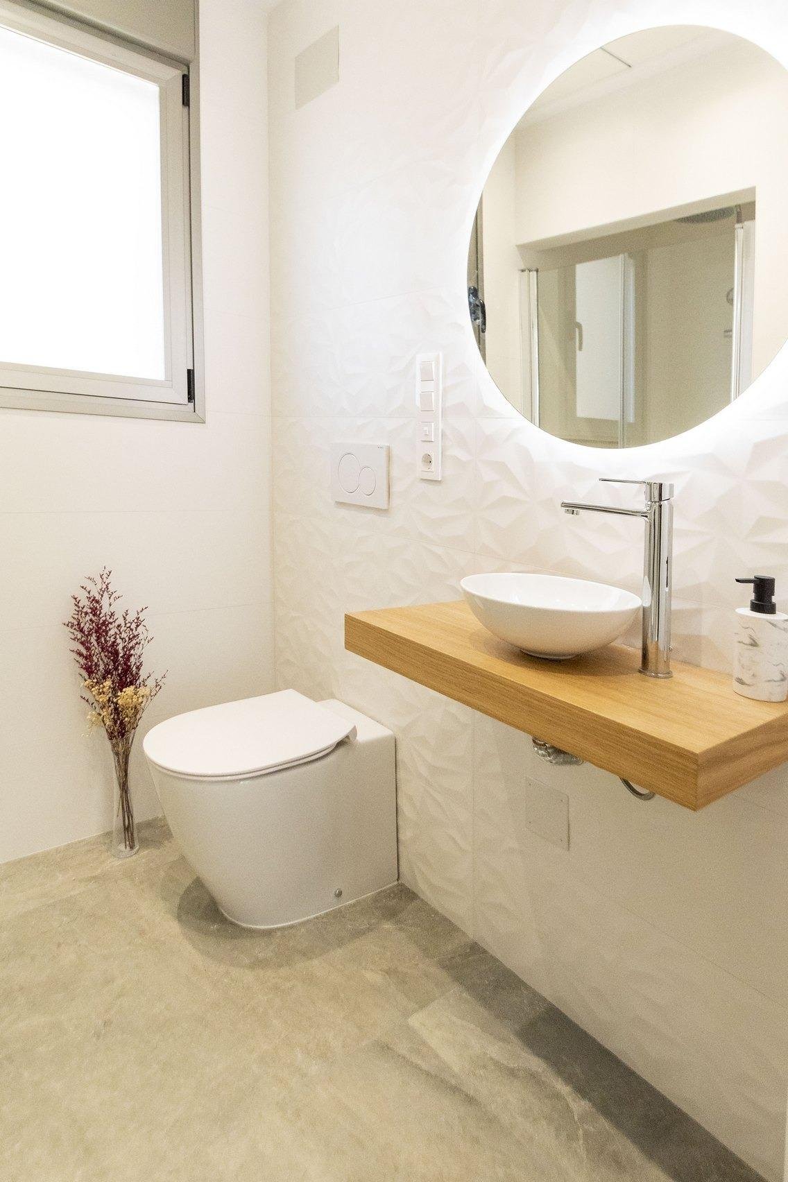 NEUBAU-VILLEN IN PILAR DE LA HORADADA AM GOLFPLATZ
Die Neubausiedlung besteht aus 6 exklusiven Villen mit 3 Schlafzimmern und 3 Bädern,