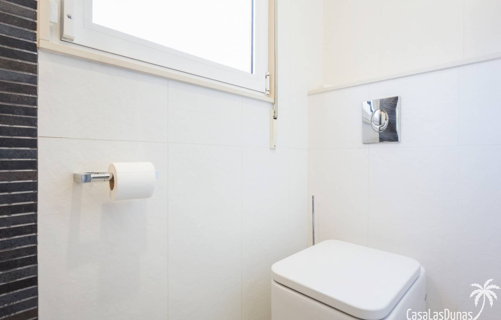 Diese wunderschöne Villa liegt auf der Südseite des Berges La Sella und ist ideal für diejenigen, die einen erholsamen und ruhigen Urlaub verbringen