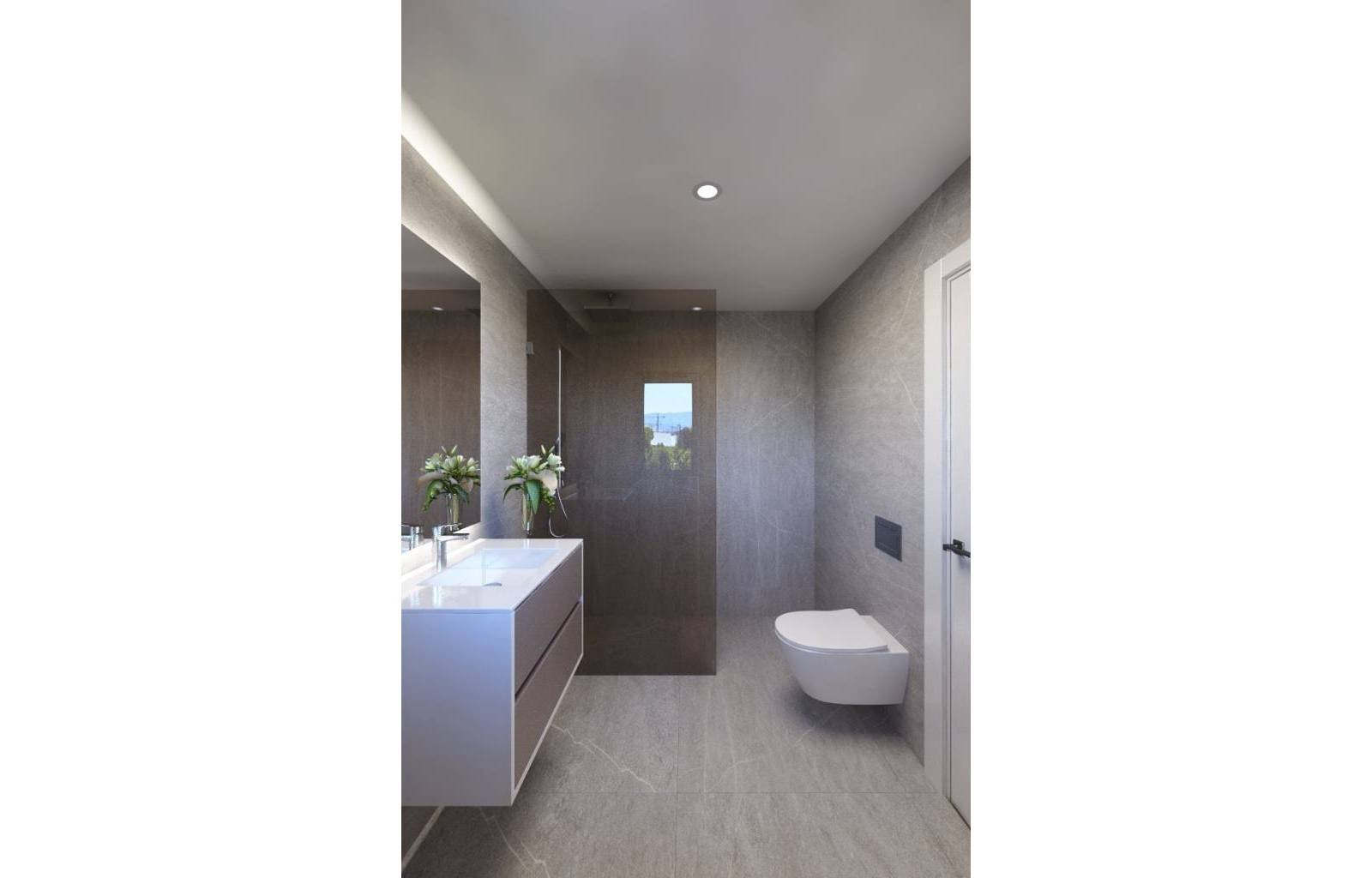 Schöne Villa nur 10 km vom Strand entfernt. Diese Häuser werden gut ausgestattet verkauft, einschließlich Swimmingpool, Klimaanlage, gut ausgestattet