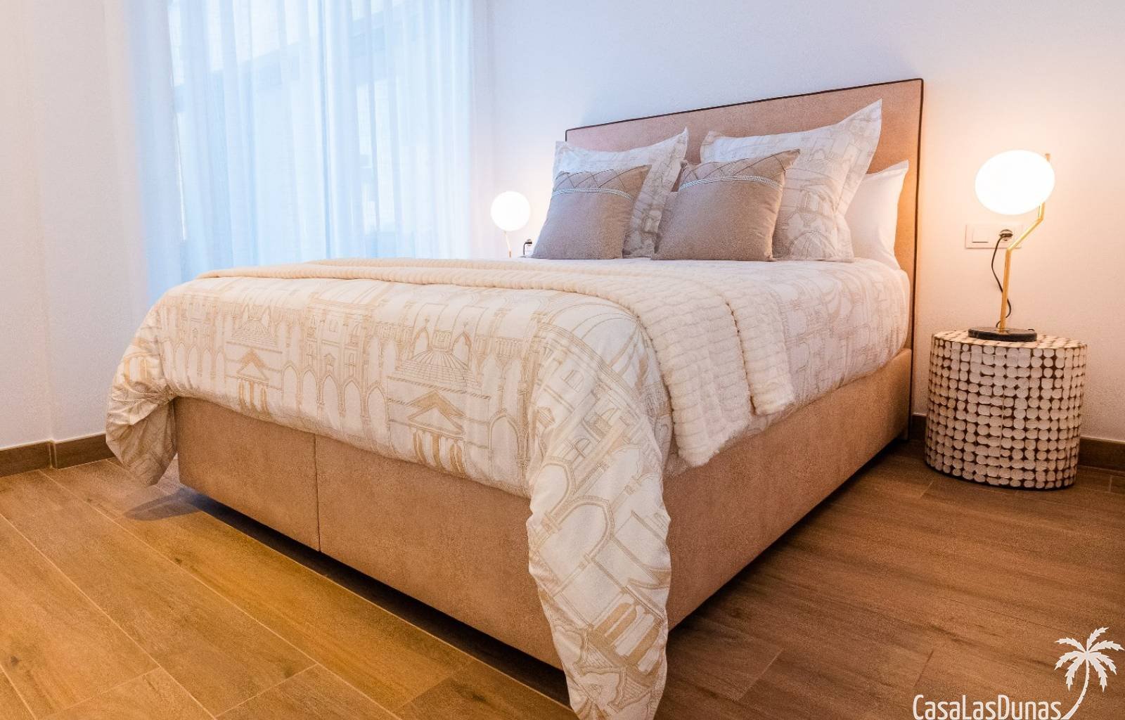 Schöne moderne Villa in Polop an der Costa Blanca Nord mit 3 Schlafzimmern und 2 Badezimmern, 1 davon en suite. Diese einstöckige Villa verfügt über