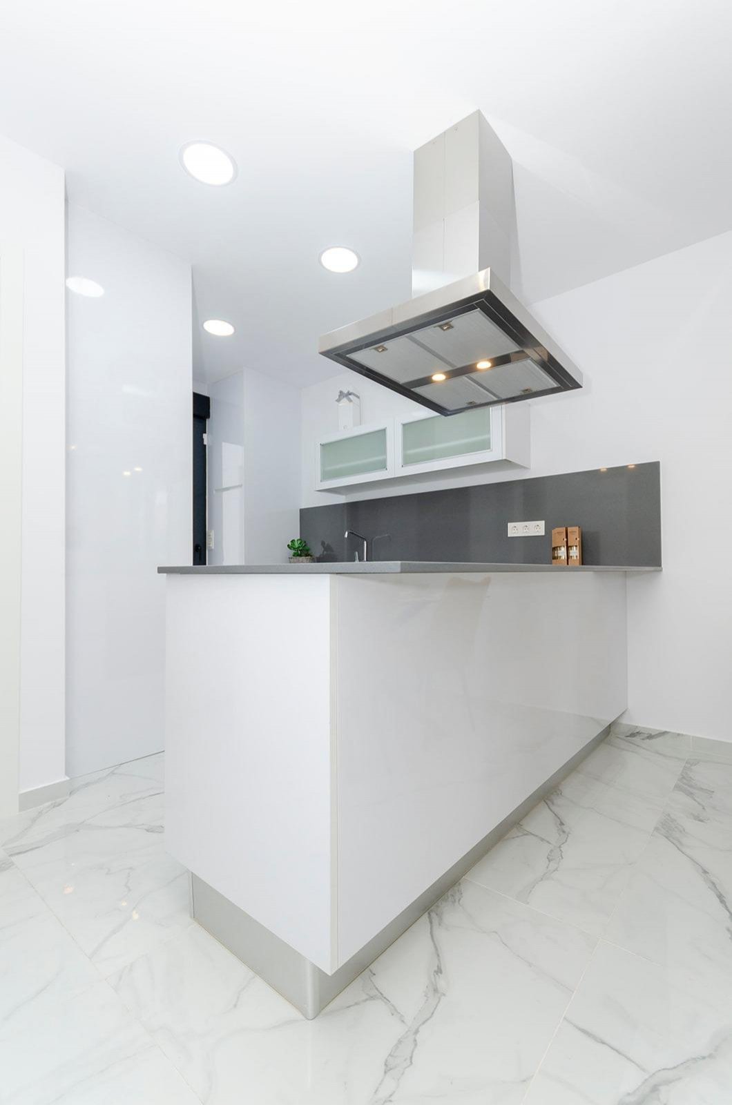 NEU GEBAUTE VILLEN IN TORREVIEJA Neubau Villen in Torreta, Torrevieja. Schöne New Build Villen bauen über 2 Etagen mit 3 Schlafzimmern, 3