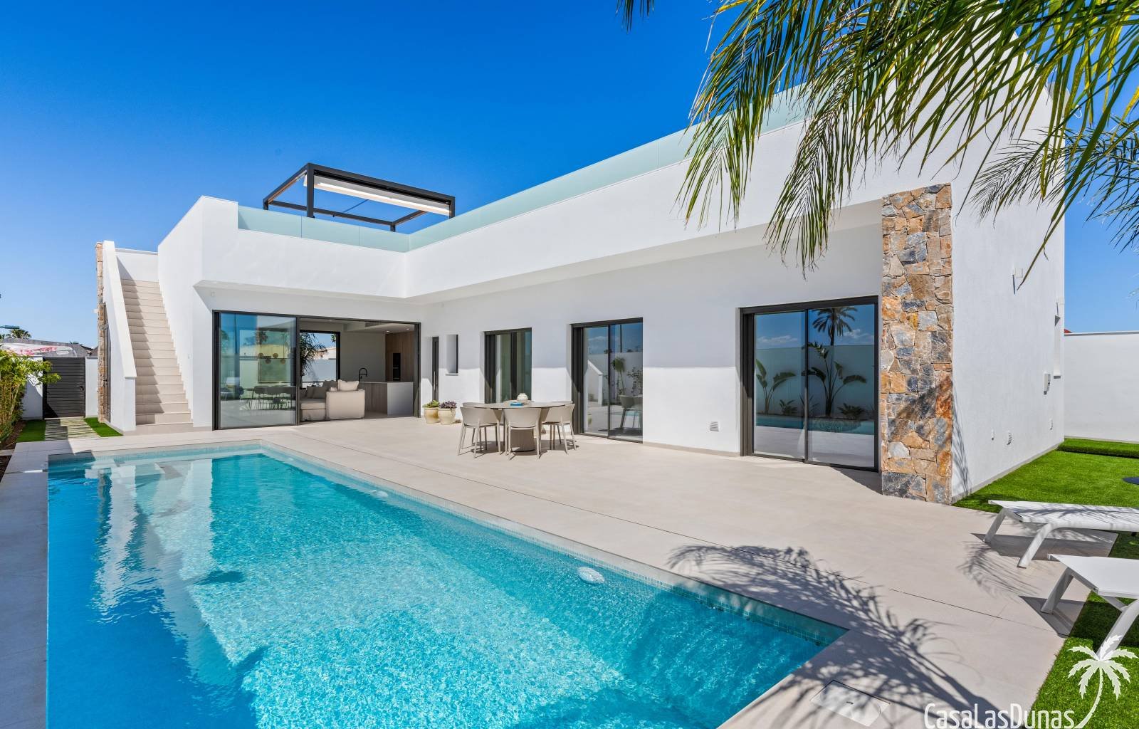 Diese wunderschönen Villen werden im sonnenverwöhnten Los Alcázares an der Costa Cálida gebaut. Das Haus verfügt über 3 Schlafzimmer und 2 Badezimmer