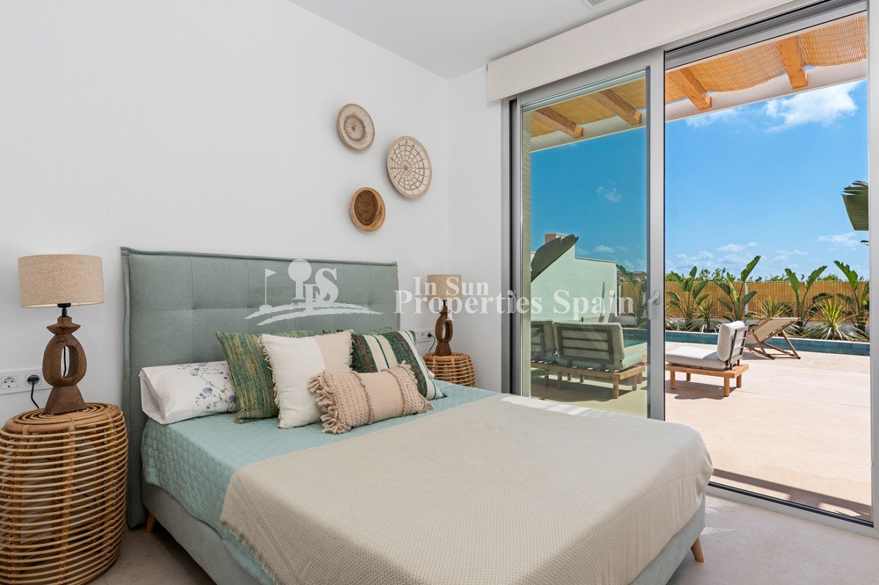 NEUBAU VILLEN IN BENIJOFAR Neubau einer Wohnanlage mit Villen in Benijofar. Neubau Villen im modernen Stil mit offener Küche und Wohnbere