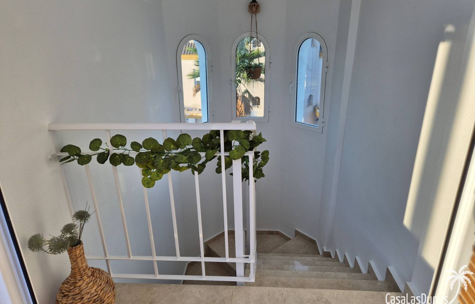 Willkommen im Casa Bajo el Sol! Dieses schöne Haus ist ein idealer Urlaubsort für alle, die Komfort und Bequemlichkeit suchen. Charmantes Einfamilien