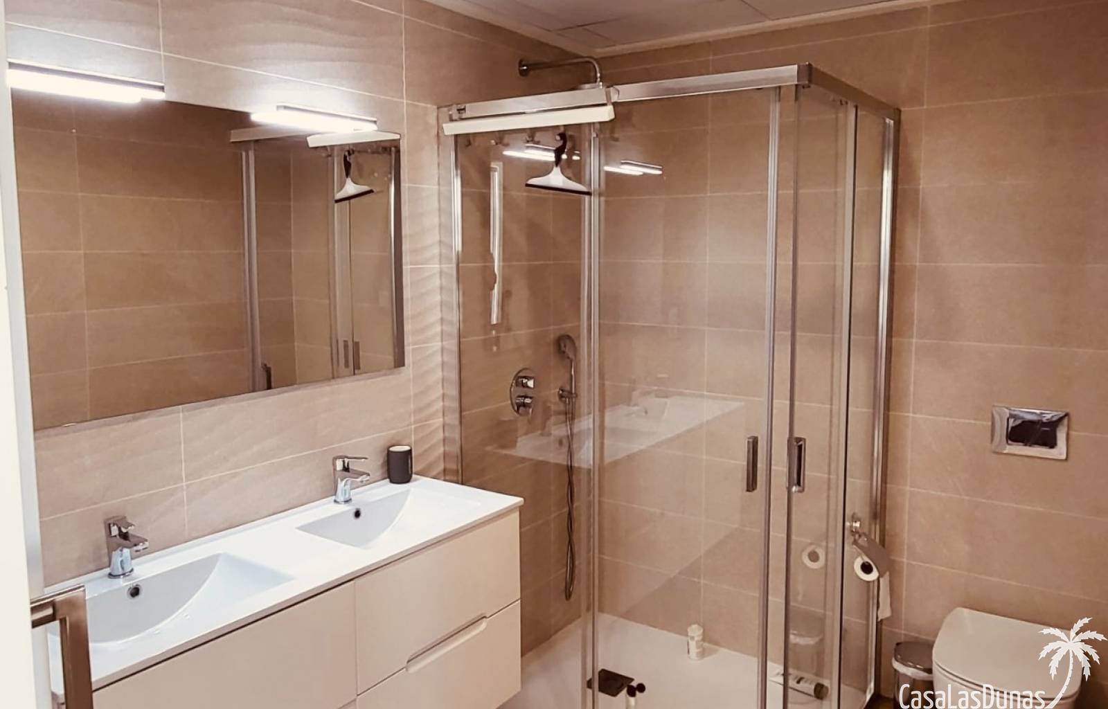 !!Modernes neues Haus zum Weiterverkauf!! Der Vorteil hierbei ist, dass Sie ein relativ neues Haus kaufen, das bereits schlüsselfertig ist und das Si