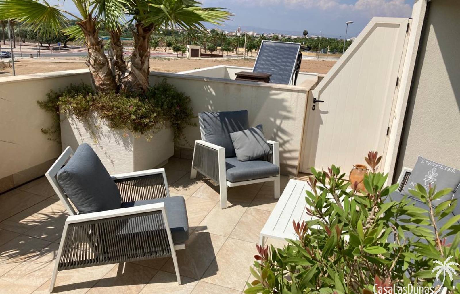 !!Modernes neues Haus zum Weiterverkauf!! Der Vorteil hierbei ist, dass Sie ein relativ neues Haus kaufen, das bereits schlüsselfertig ist und das Si