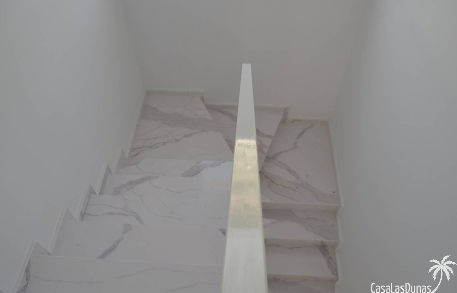  Bauen Sie Ihre eigene Traumvilla in Pinoso ! Es besteht die Möglichkeit, zwischen einem traditionellen Baustil und einem modernen Stil zu wählen. Das