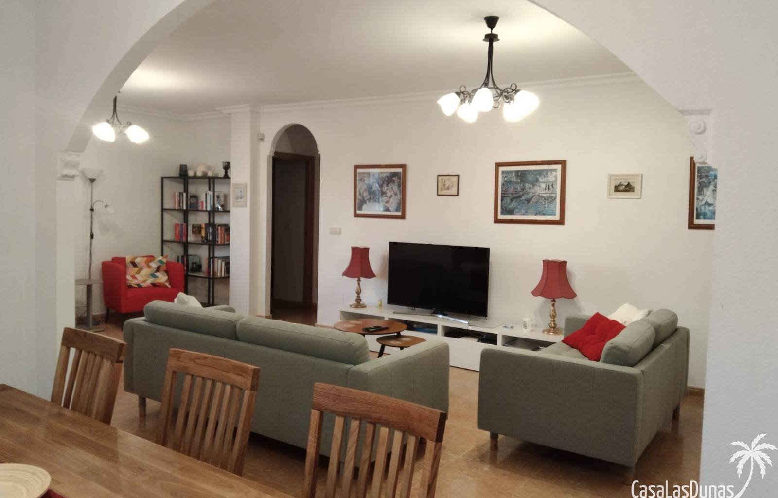  Casa Montenas ist das ideale Urlaubsziel für alle, die sowohl Komfort als auch Privatsphäre im Herzen der wunderschönen spanischen Landschaft suchen.