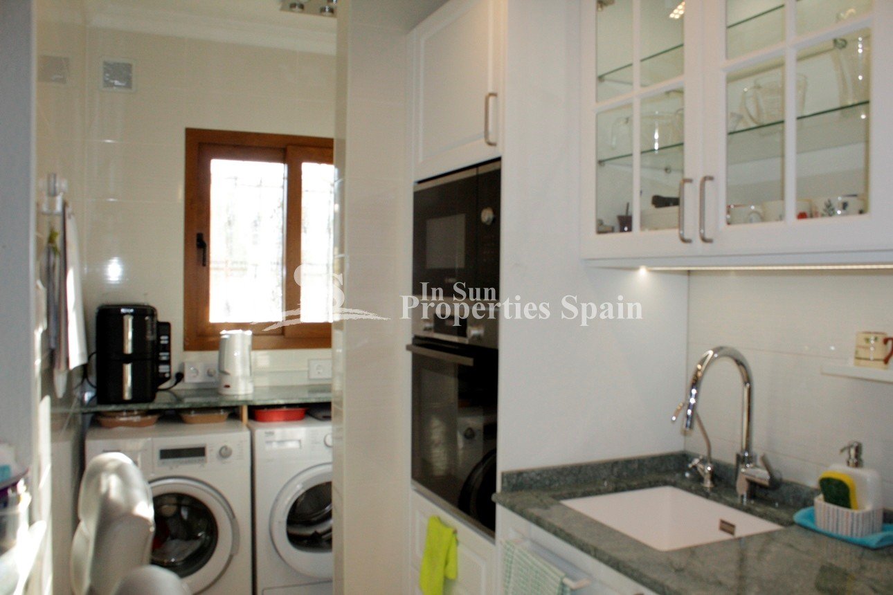 Wir freuen uns, zum Verkauf dieser herrlichen 100m2 Süd-West-Ausrichtung Bungalow Buhardilla in der sehr begehrten Urbanisation von Pau-8