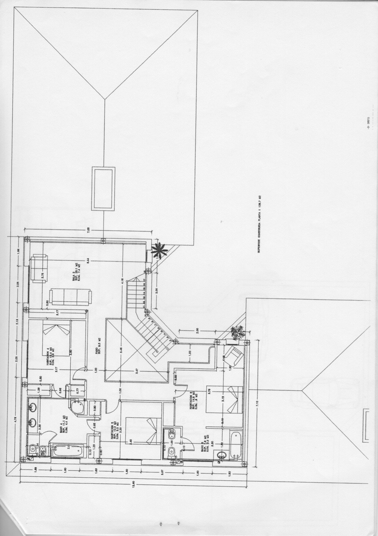 Exquisite modern-klassische Residenz mit Touristenlizenz, Energieausweis B und besonderen Merkmalen, die von David Marshall entworfen wurden, alle mit