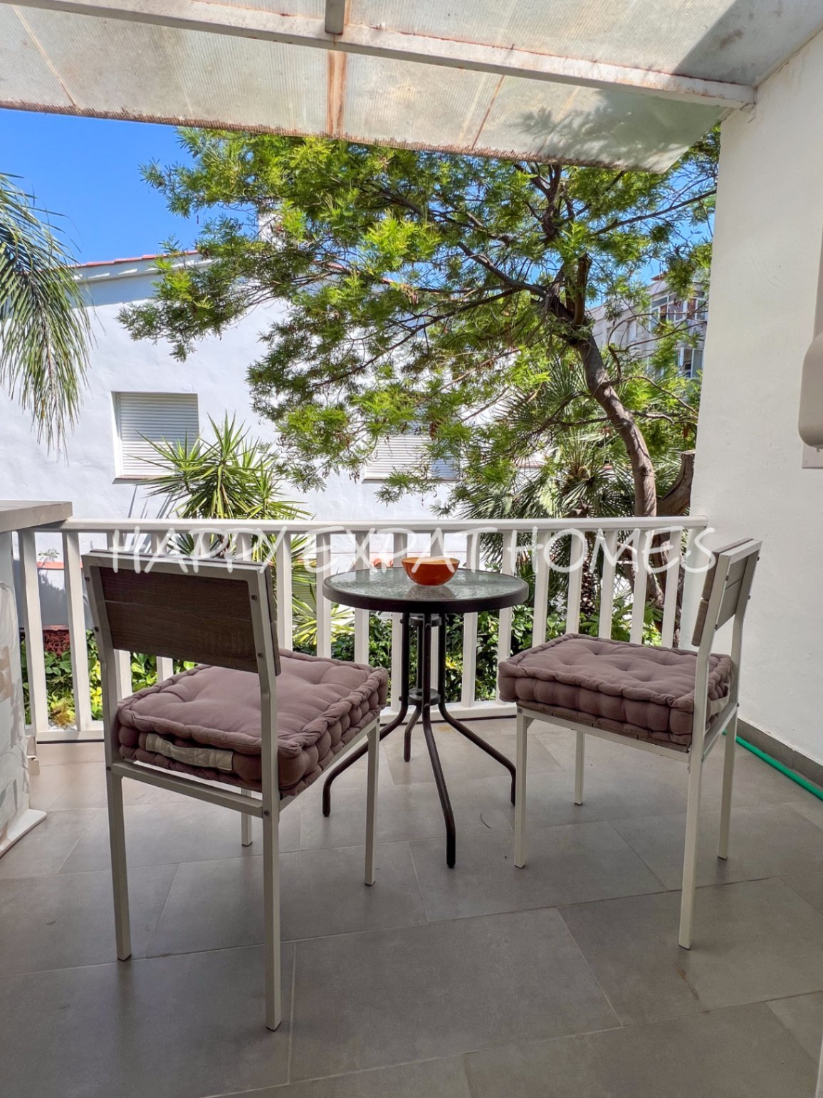 Diese Ein-Zimmer-Wohnung befindet sich an einem unschlagbaren Standort: die Straße Sant Muç ist berühmt dafür, eine exklusive Oase des Friedens in zwe