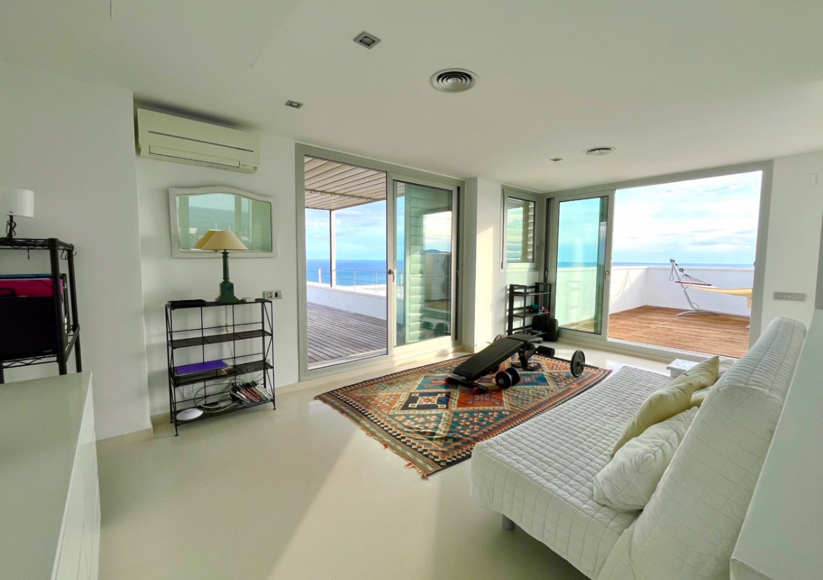 Modernes Duplex mit fantastischem Meerblick und großzügigem Außenbereich – Casas del Mar
Dieses fantastisches und einmaliges 230 m² (gebaut) große Dup