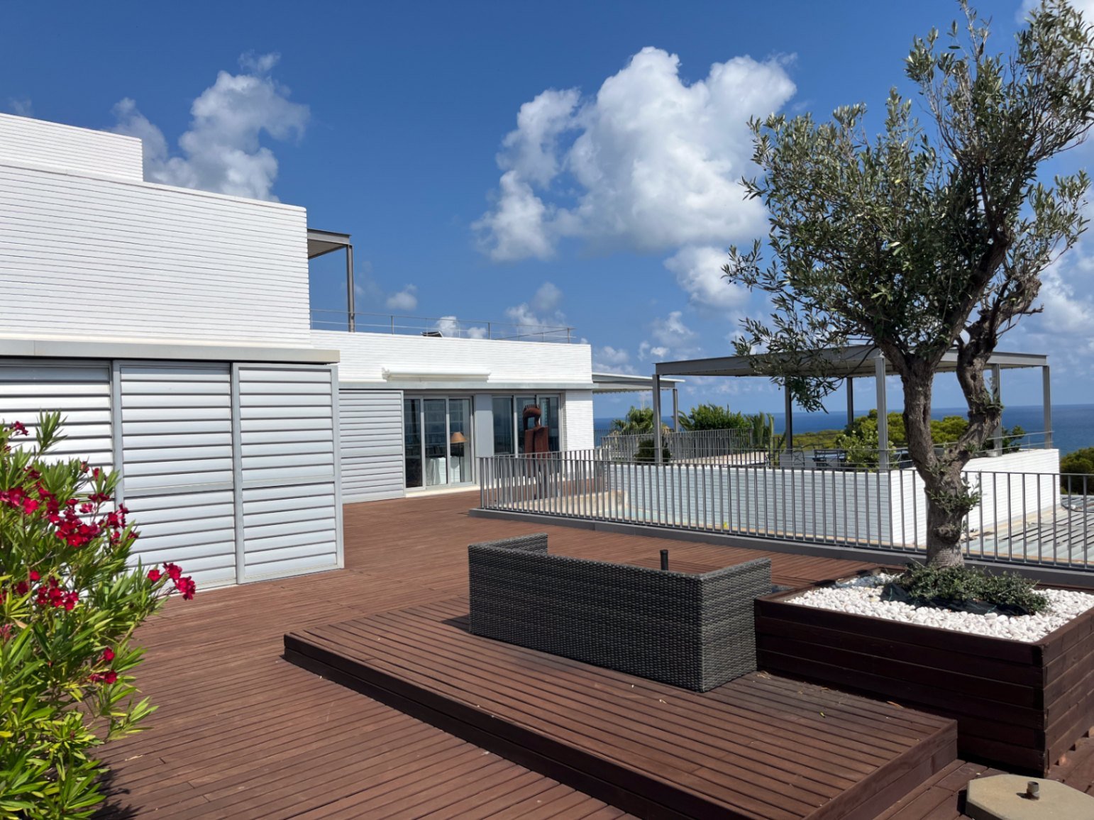 Modernes Duplex mit fantastischem Meerblick und großzügigem Außenbereich – Casas del Mar
Dieses fantastisches und einmaliges 230 m² (gebaut) große Dup