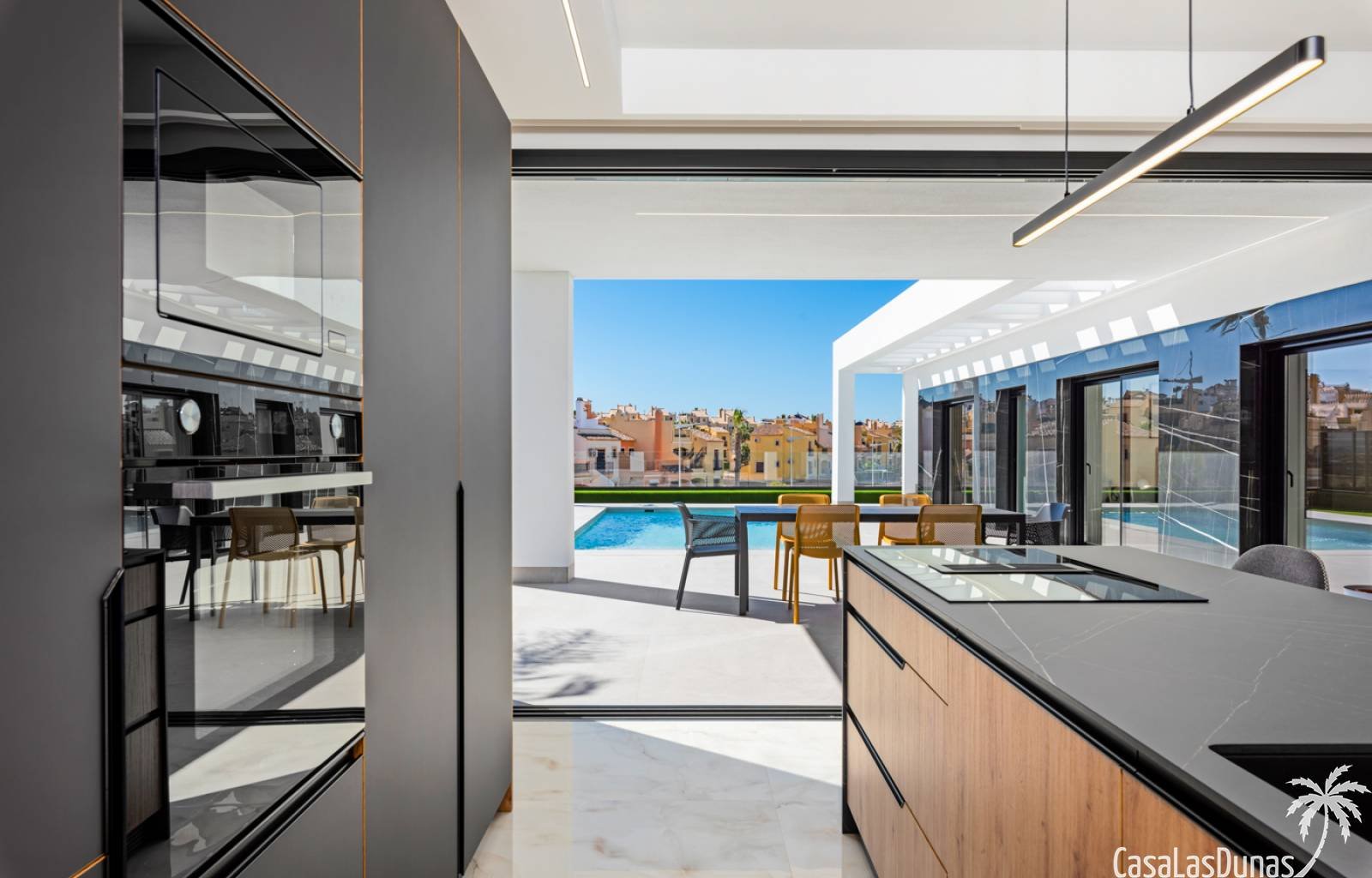 Diese wunderschönen Villen sind mit drei oder vier Schlafzimmern und zwei oder drei Badezimmern verfügbar. Die Oasis-Villen sind auf großen privaten