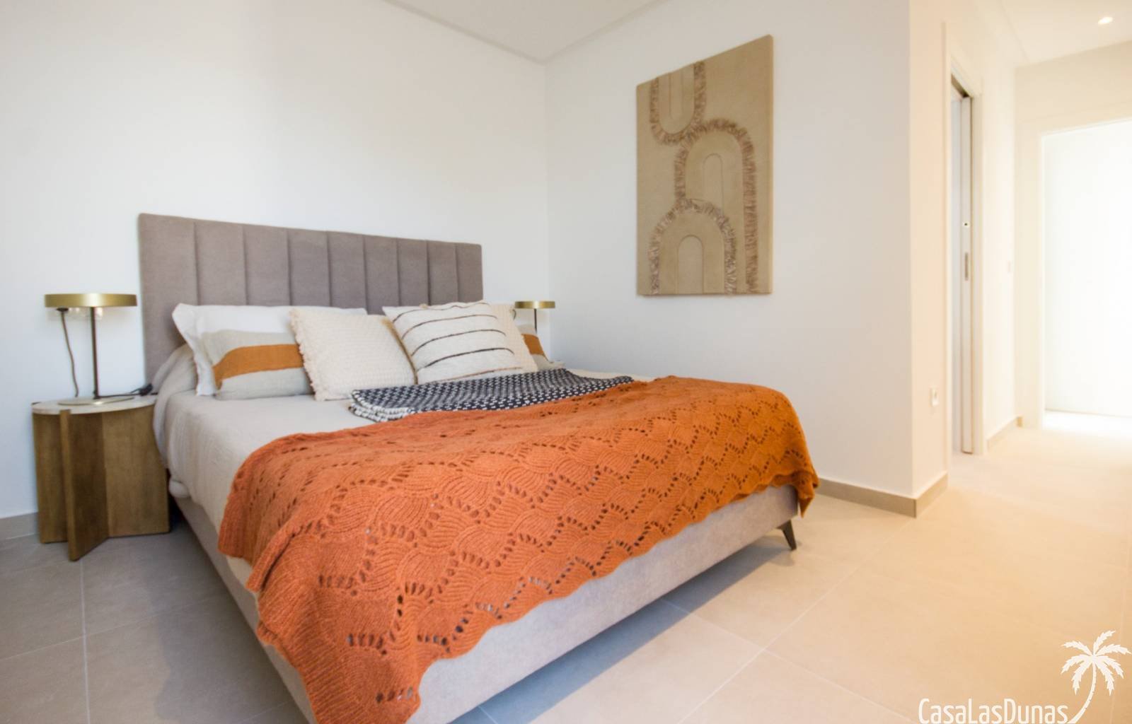  Diese wunderschönen modernen Apartments werden derzeit im charmanten spanischen Dorf San Fulgencio gebaut. Zur Auswahl stehen zwei Modelle: Erdgescho