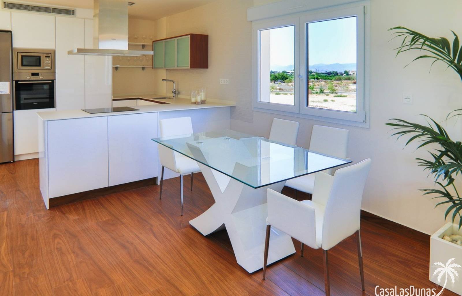 Dieses prächtige Projekt neuer Luxusvillen befindet sich im traditionellen Dorf Benijófar. Diese Villen verschiedener Modelle befinden sich auf einem