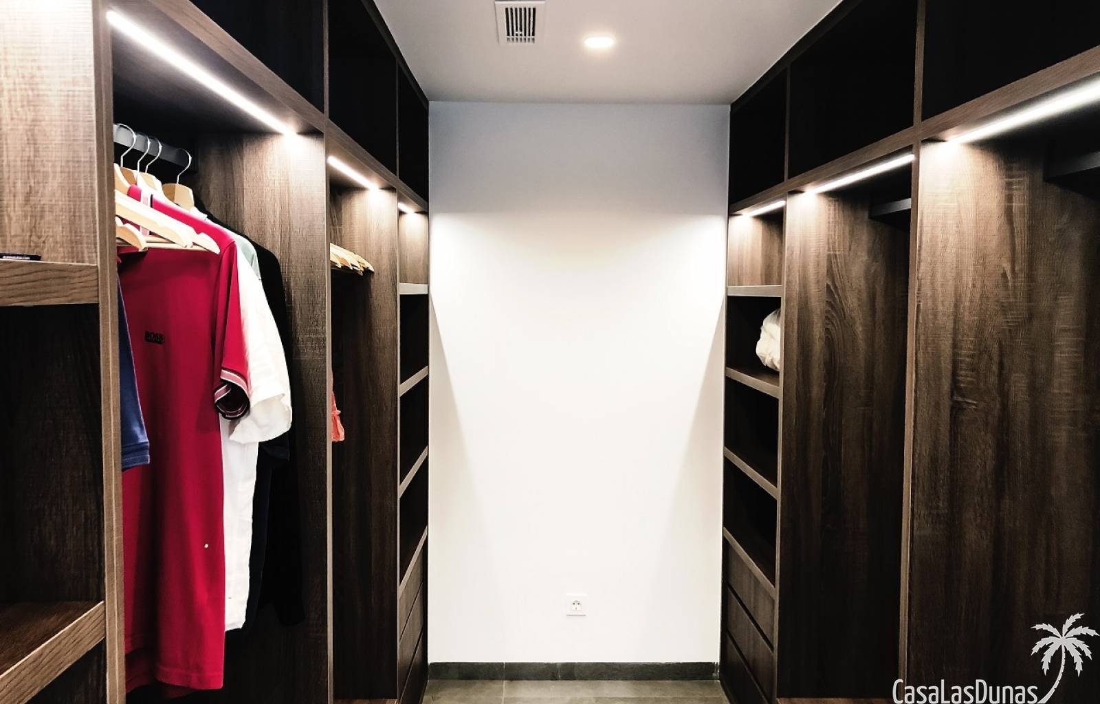 Moderne und luxuriöse Neubauvilla mit wunderschönem Meerblick in Ciudad Quesada und nur wenige Gehminuten von verschiedenen Einrichtungen wie Geschäf