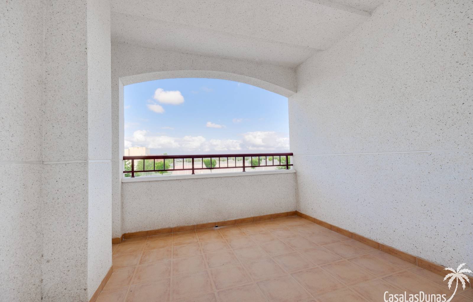 Diese renovierten Neubauhäuser im typisch spanischen Dorf San Fulgencio stellen eine hervorragende Gelegenheit für diejenigen dar, die eine neue Wohn