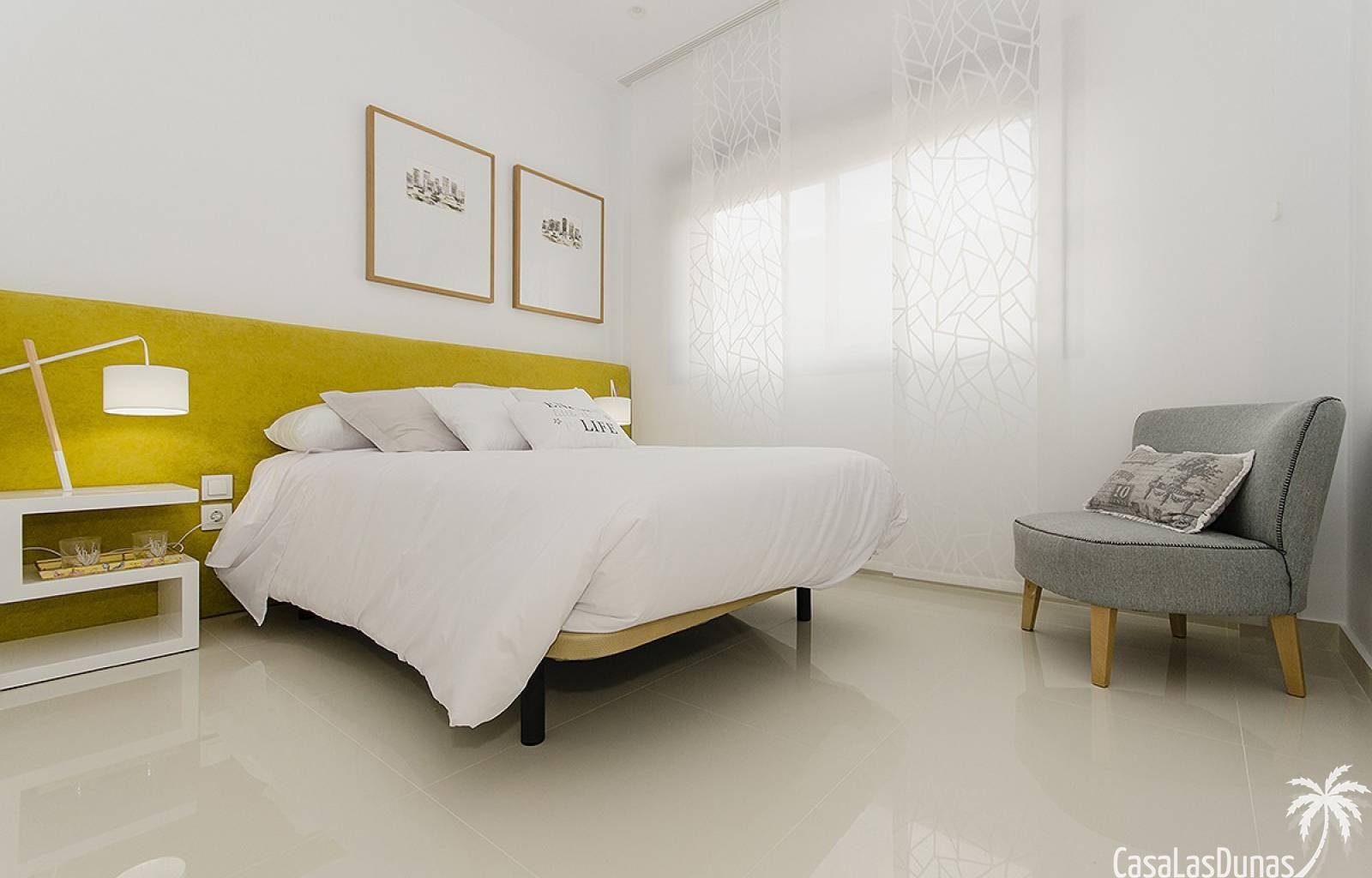 Diese Residenz, bestehend aus 16 freistehenden Villen, wird derzeit nur 3 Gehminuten von den ausgezeichneten Sandstränden von Mar Menor entfernt geba