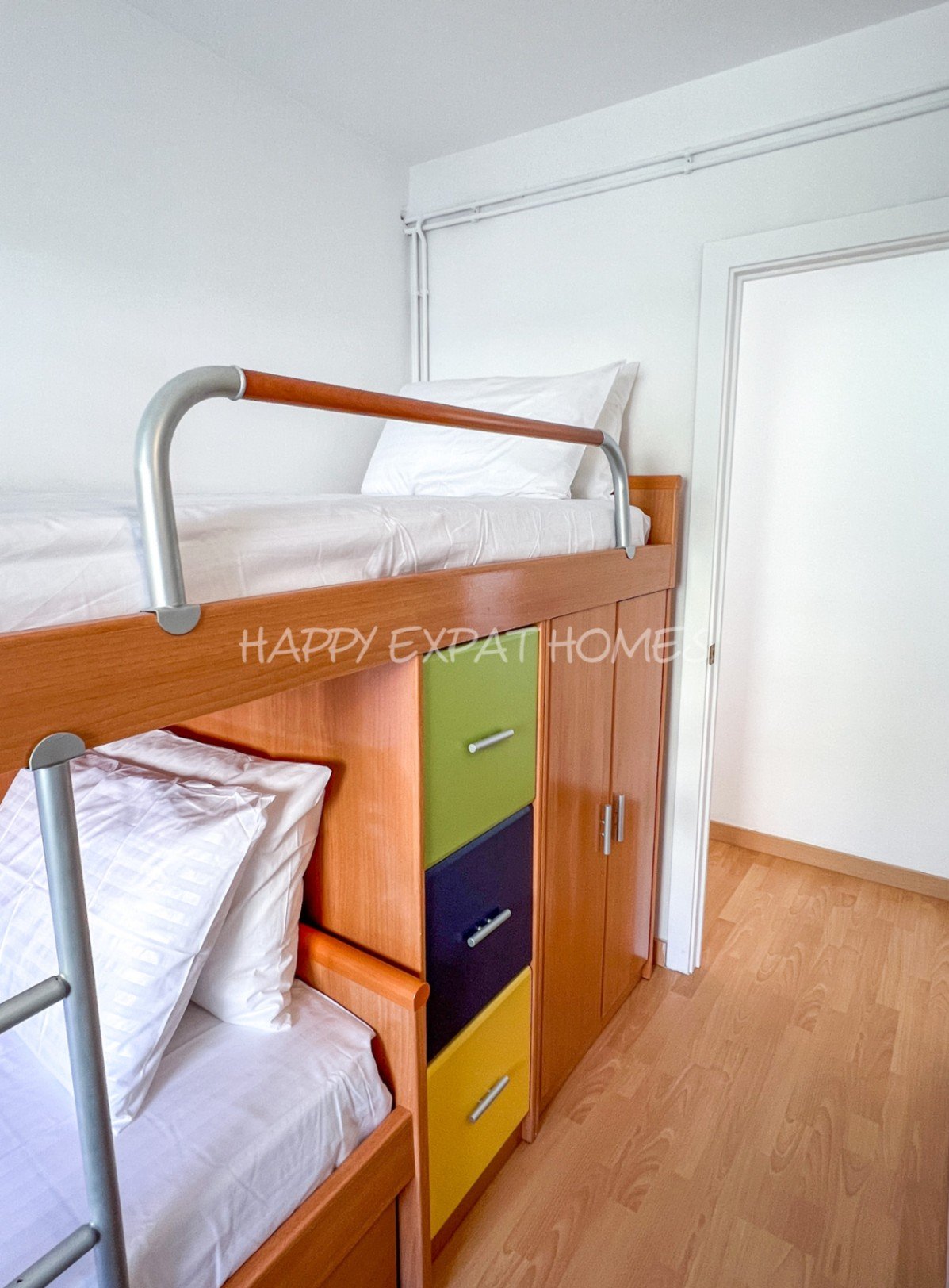 Wohnung zu verkaufen in Sitges – Aiguadolç
Jeder, der zum ersten Mal hereinkommt, ist sprachlos von den atemberaubenden Ausblicken.
Diese helle und ko