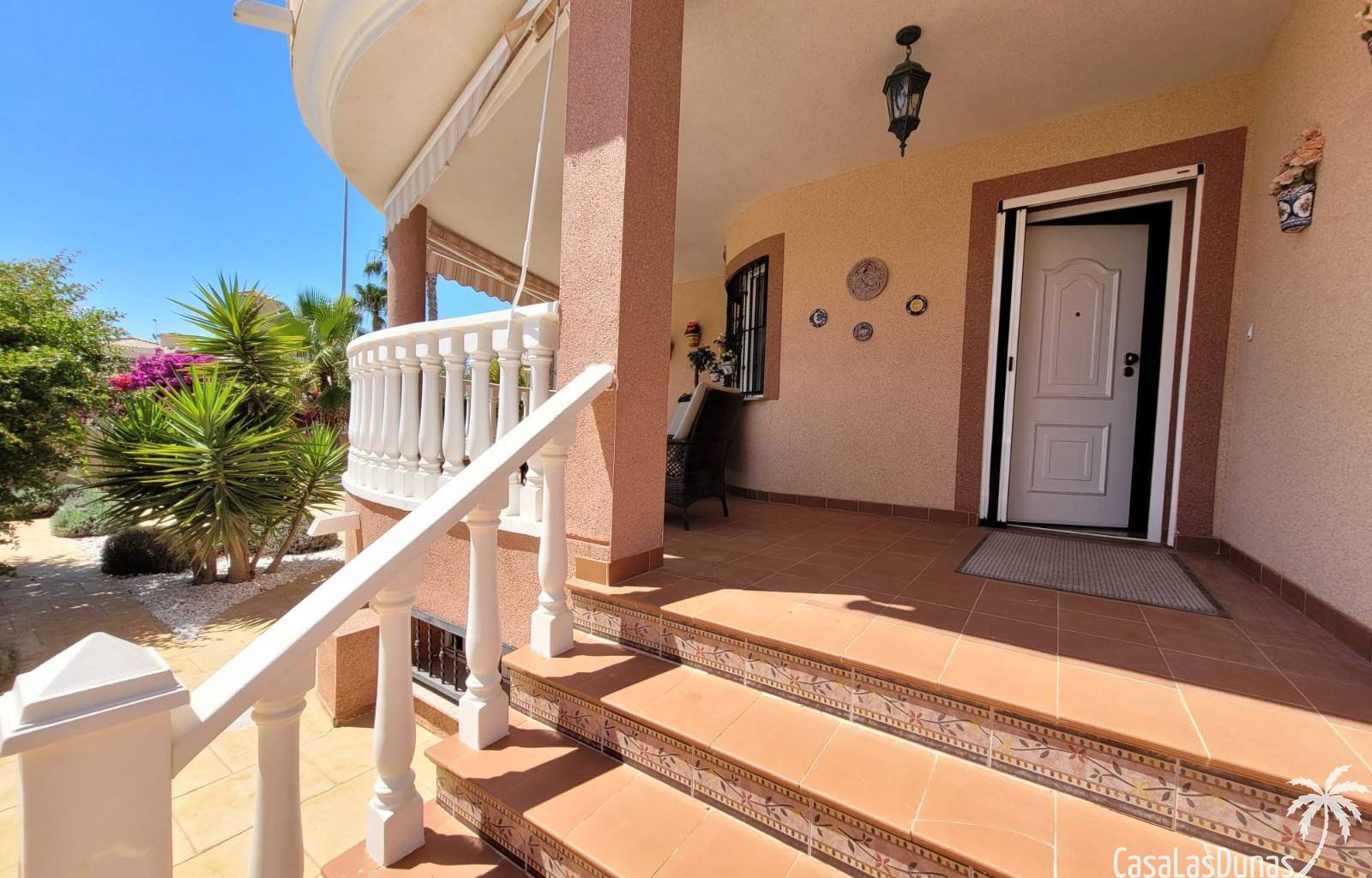 Casa Montenas ist das ideale Urlaubsziel für alle, die sowohl Komfort als auch Privatsphäre im Herzen der wunderschönen spanischen Landschaft suchen.