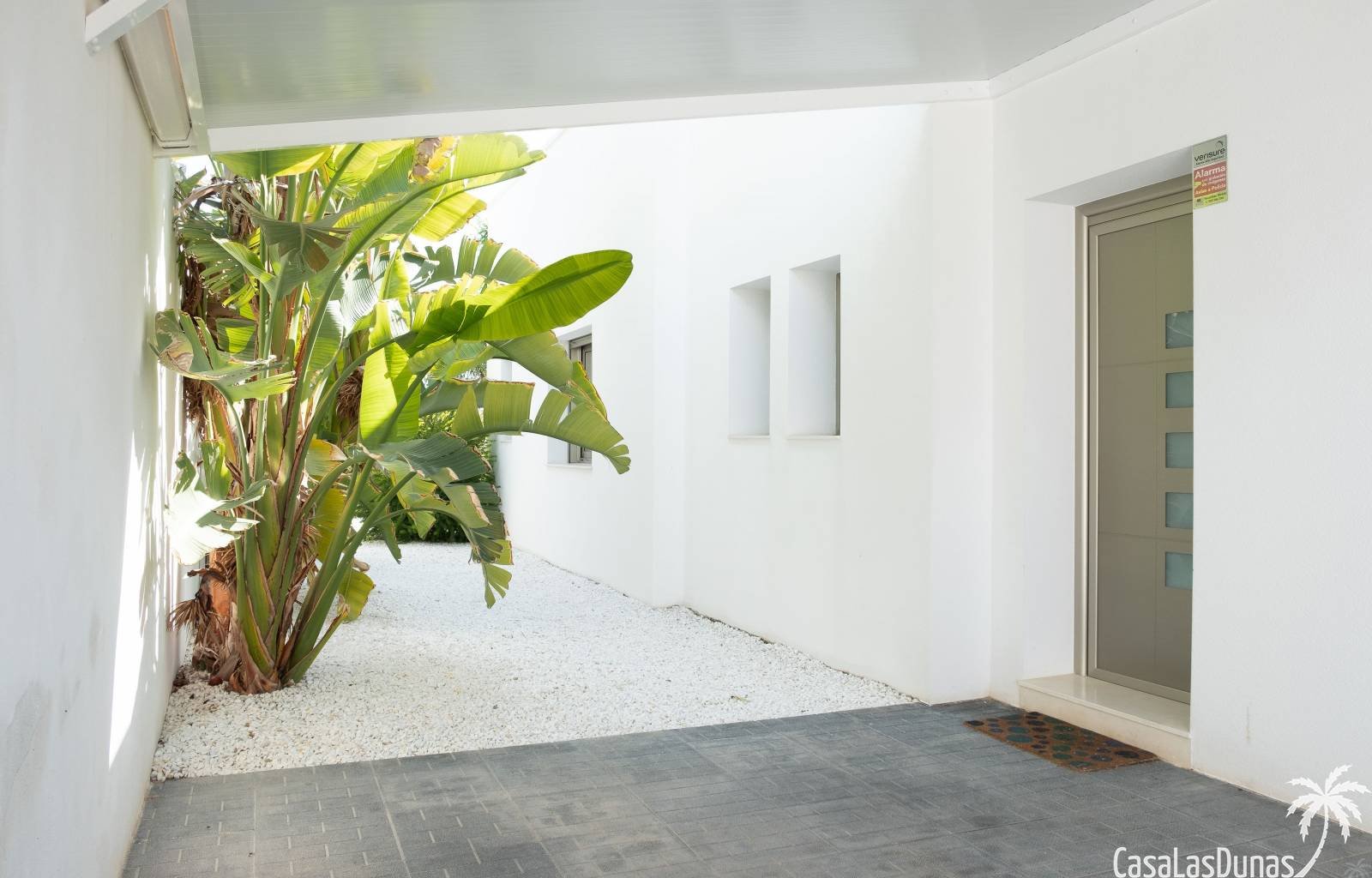 **Angebot: Luxus-Ferienvilla in La Marina**
Bei diesem Objekt erhalten Sie bei Anreise innerhalb von 2 Wochen 10 % Rabatt, sofern es noch verfügbar