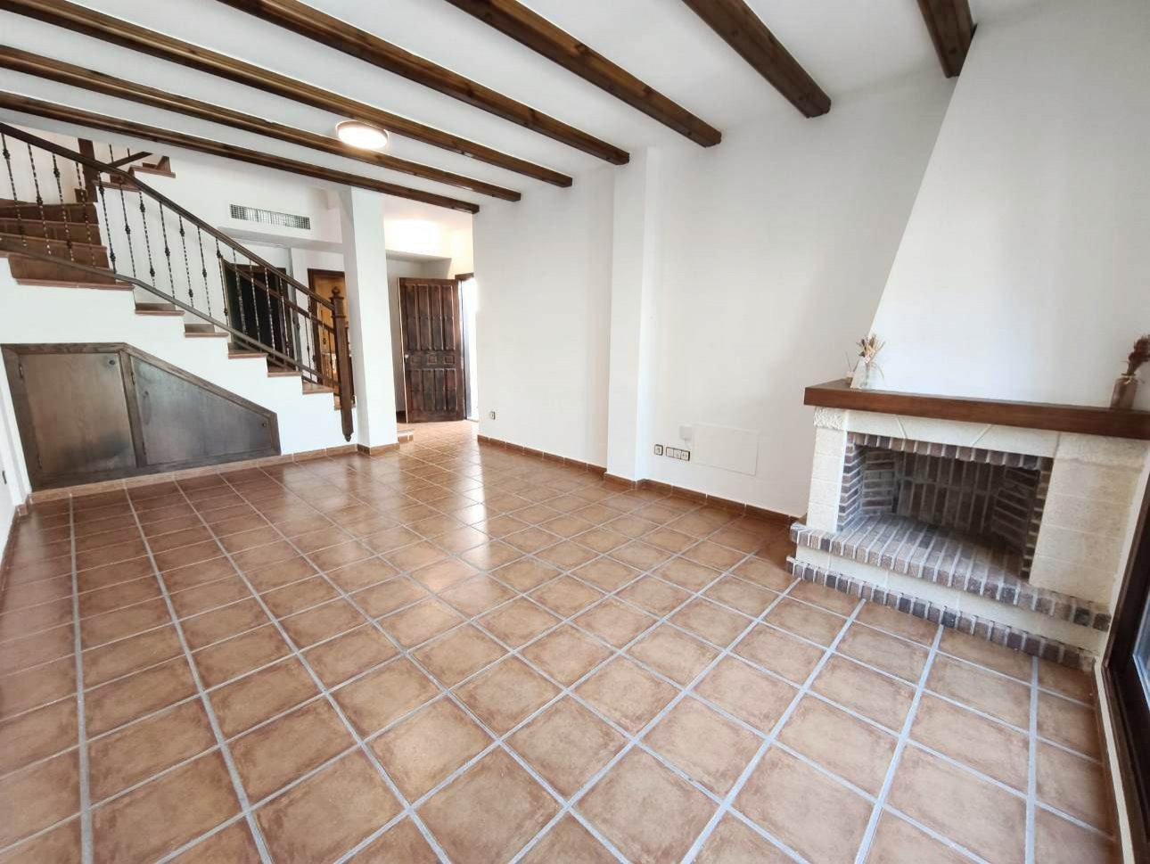  Wunderschöne, nach Süden ausgerichtete Doppelhaushälfte in La Finca Golf, Algorfa.&#13;&#13;
Wir freuen uns, Ihnen diese bezugsfertige 100 m² große D