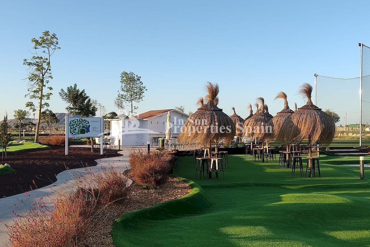  SPEKTAKULÄRE PENTHOUSE-APPARTEMENTANLAGE IM SANTA ROSALIA LAKE AND LIFE RESORT&#13;&#13;
- wunderbare kommunale Einrichtungen und Panoramablick auf d